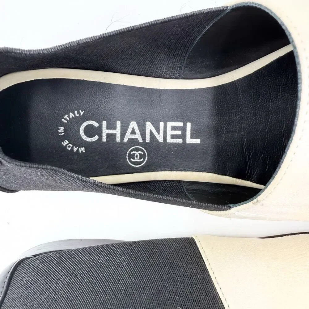 Chanel Camellia Cap Toe Flats Loafers Black Ivory Leather CC Logo Shoes